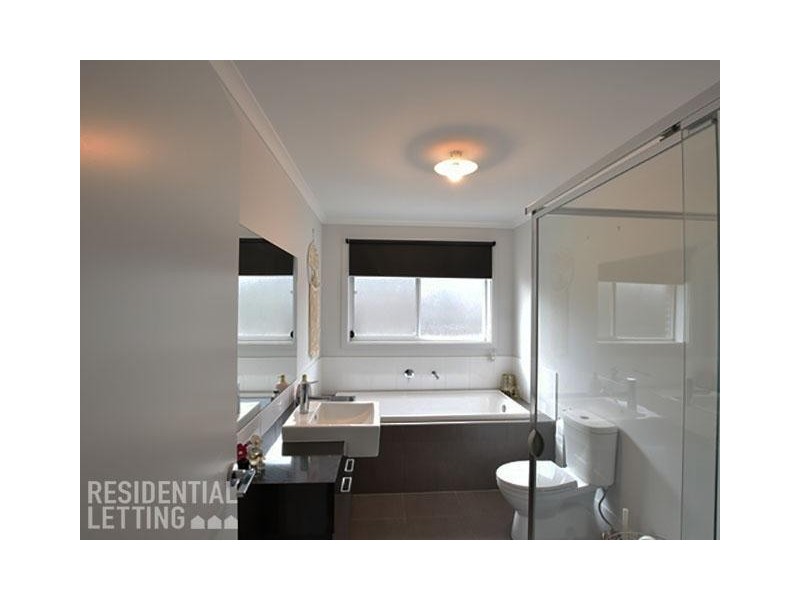 33 Adel Circuit, Huntfield Heights SA 5163