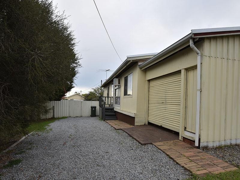 17 Roy Terrace, Christies Beach SA 5165