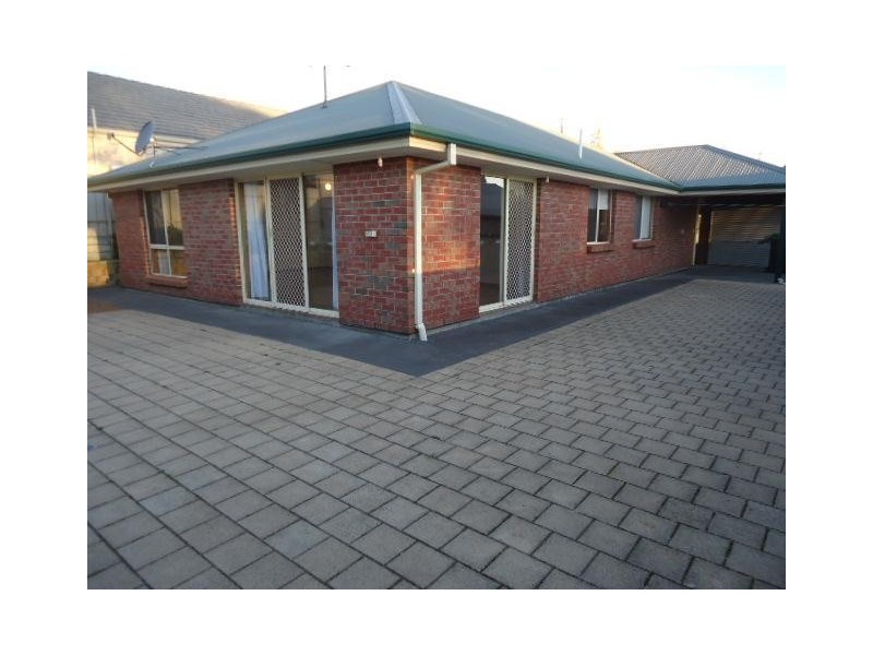 1 Nyrang Circuit, Woodcroft SA 5162