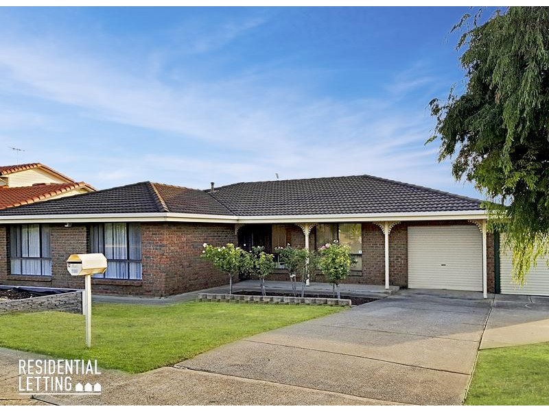 32 Rogana Crescent, Hallett Cove SA 5158