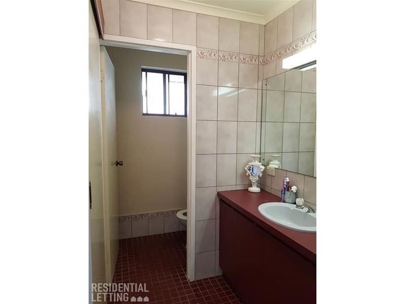 32 Rogana Crescent, Hallett Cove SA 5158