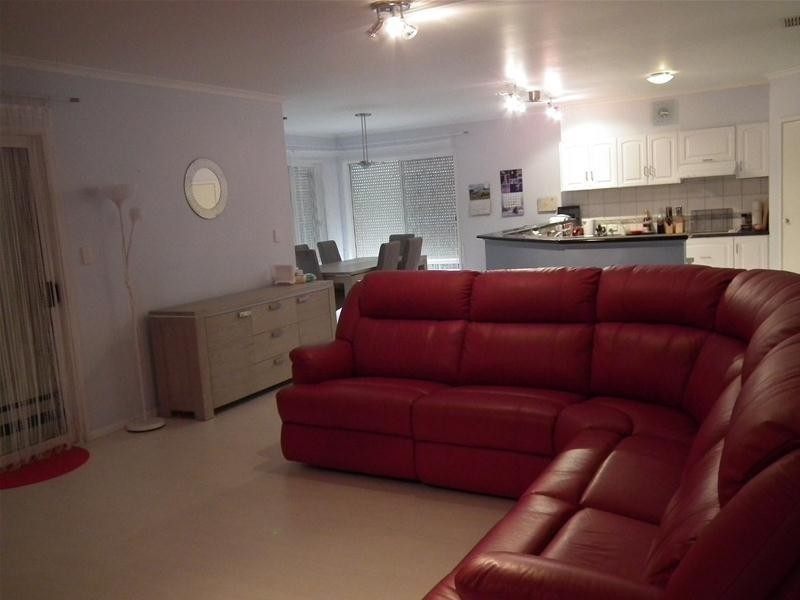 15 Freebairn Drive, Hallett Cove SA 5158