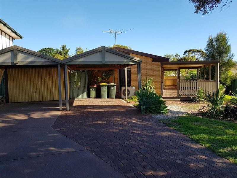 13 Manunda Way, Hallett Cove SA 5158