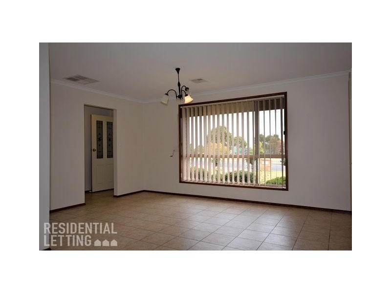 95 Investigator Drive, Woodcroft SA 5162