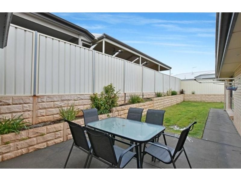 5 Kakadu Drive, Morphett Vale SA 5162