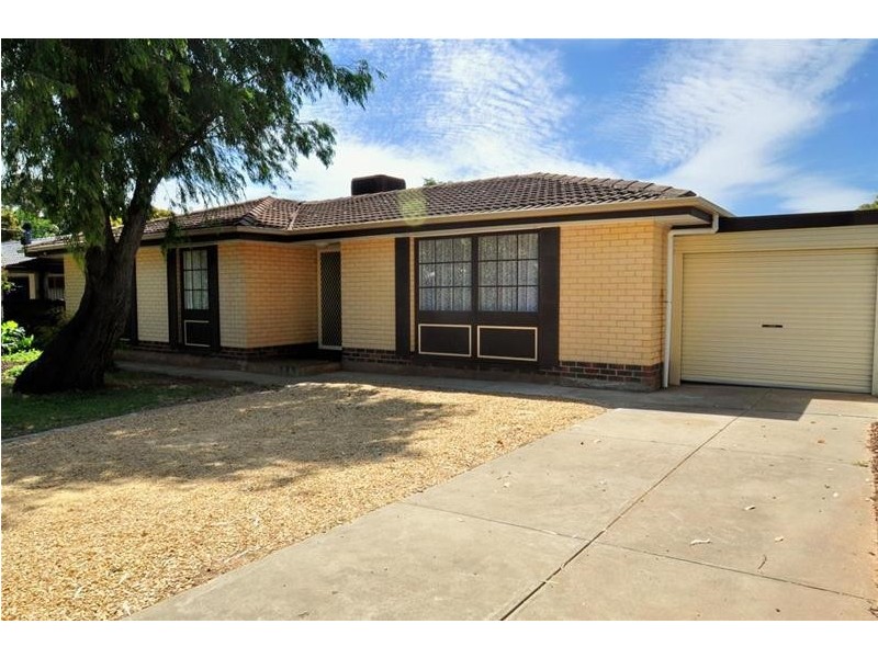 9 Carmela Avenue, Morphett Vale SA 5162