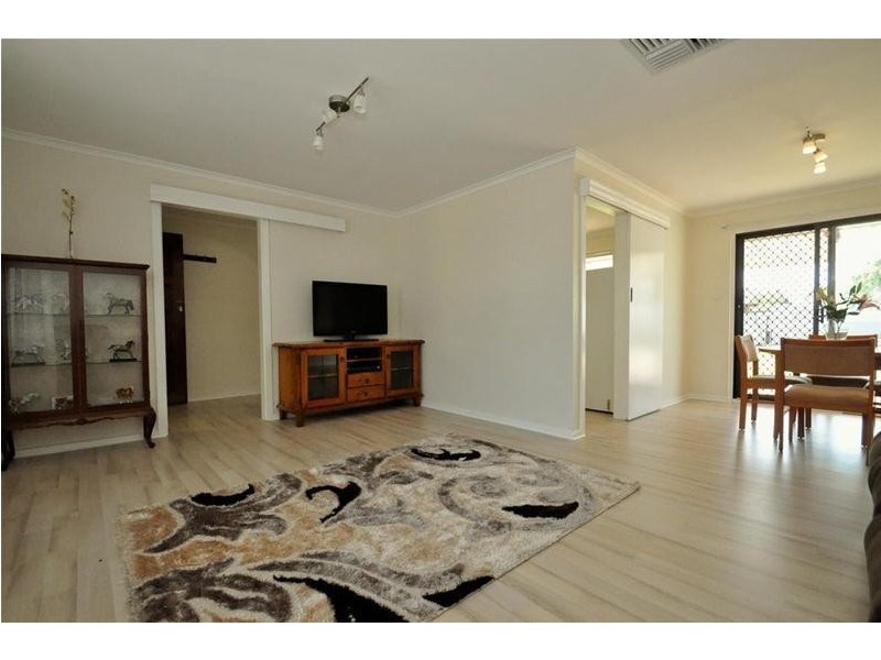 9 Carmela Avenue, Morphett Vale SA 5162