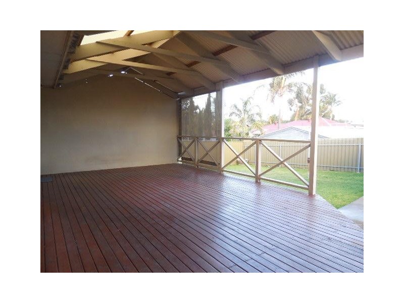 6 Judith Crescent, Morphett Vale SA 5162