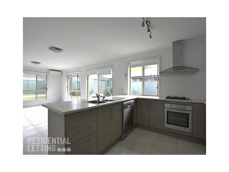 5 Sapphire Way, Aldinga Beach SA 5173