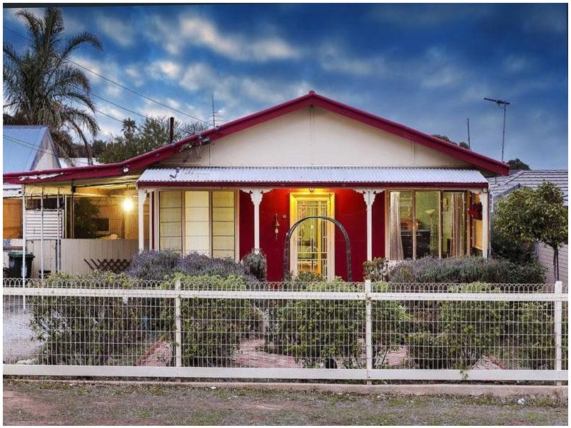 20 Deemster Avenue, Christies Beach SA 5165