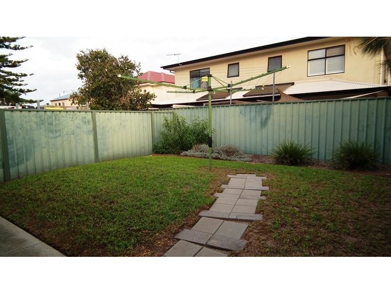 6 Ralphs Avenue, Port Noarlunga SA 5167