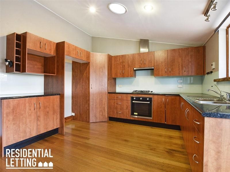 21 Glenloth Drive, Happy Valley SA 5159