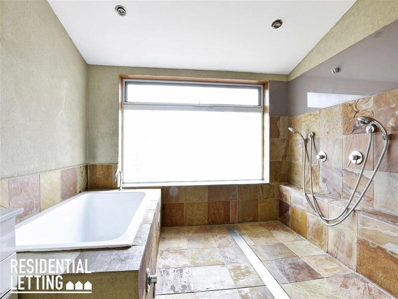 21 Glenloth Drive, Happy Valley SA 5159