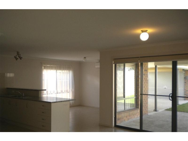 6 South Pacific Drive, Seaford Meadows SA 5169