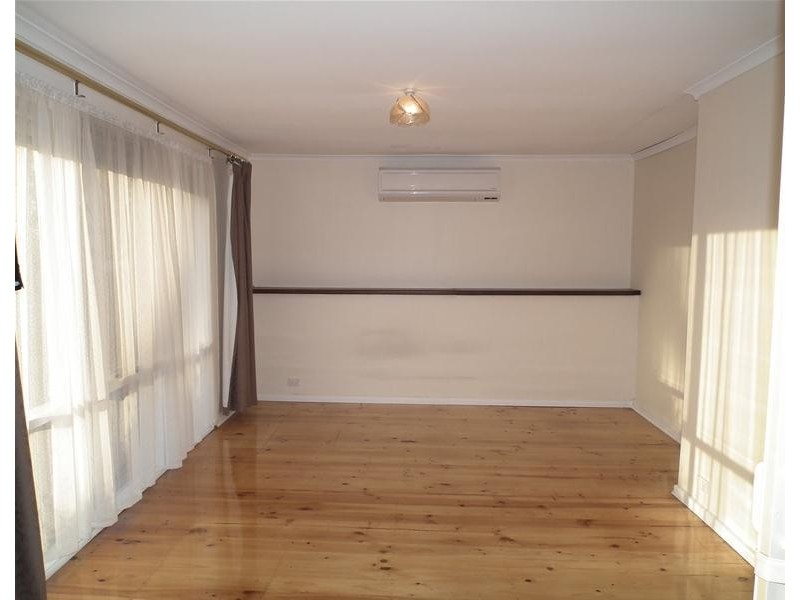 18 Beverley Street, Morphett Vale SA 5162