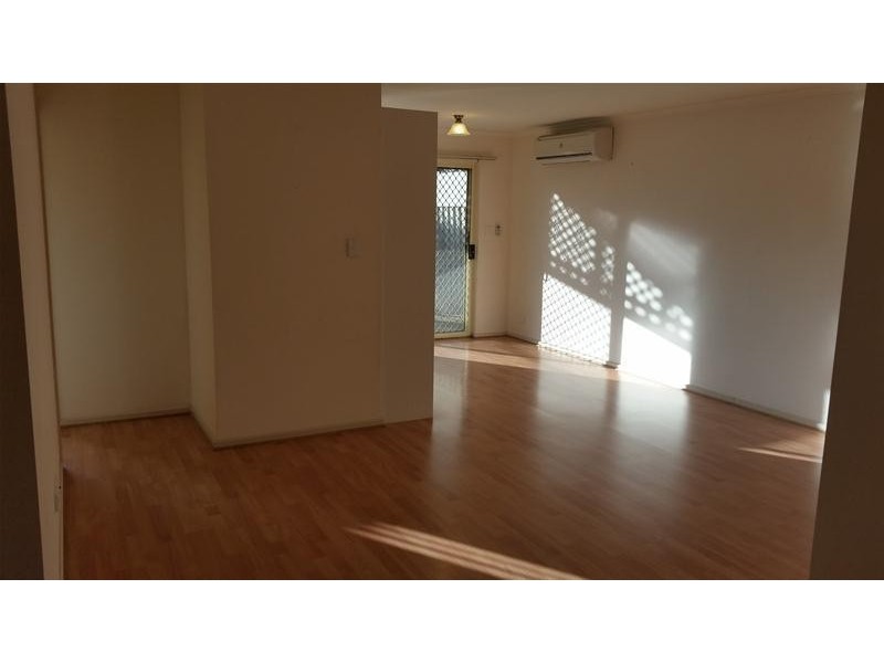 22 Shillabeer Crescent, Woodcroft SA 5162