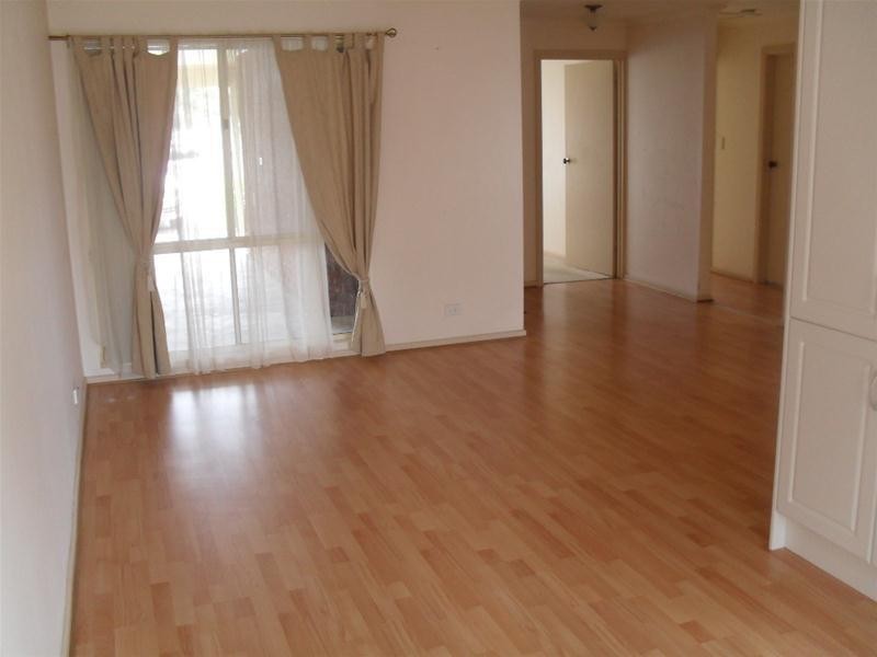 22 Shillabeer Crescent, Woodcroft SA 5162