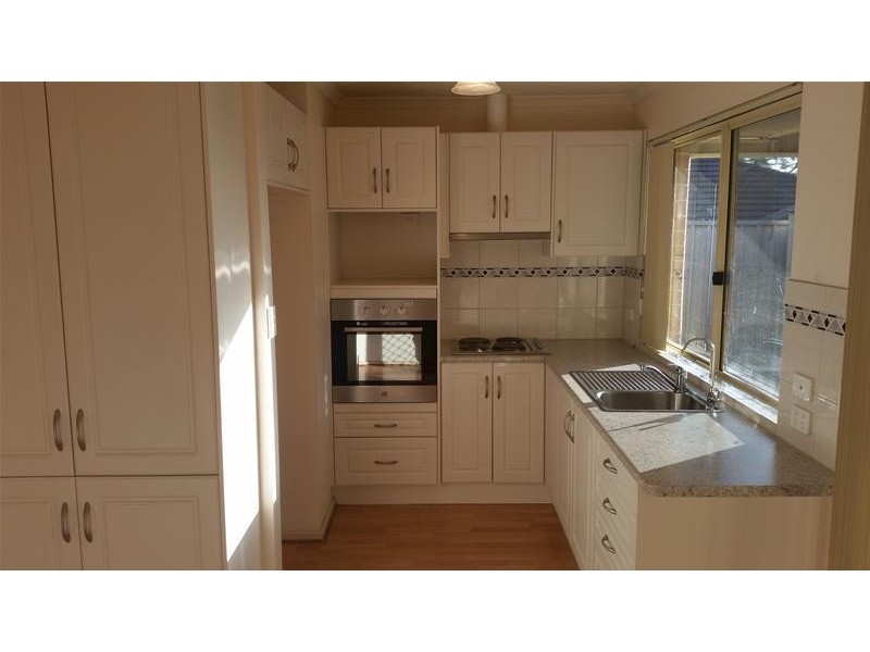 22 Shillabeer Crescent, Woodcroft SA 5162