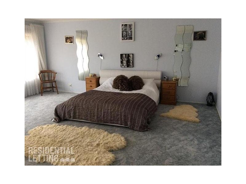 15 Freebairn Drive, Hallett Cove SA 5158