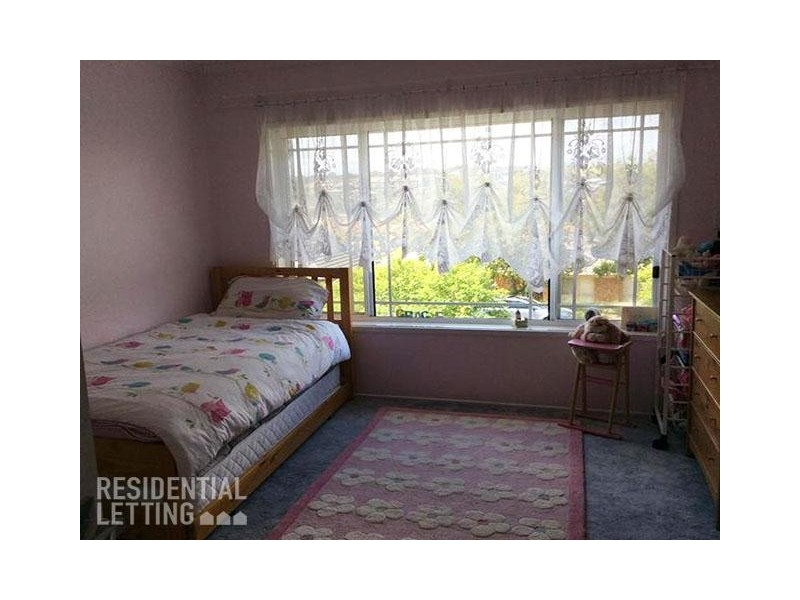 15 Freebairn Drive, Hallett Cove SA 5158