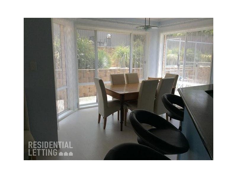 15 Freebairn Drive, Hallett Cove SA 5158