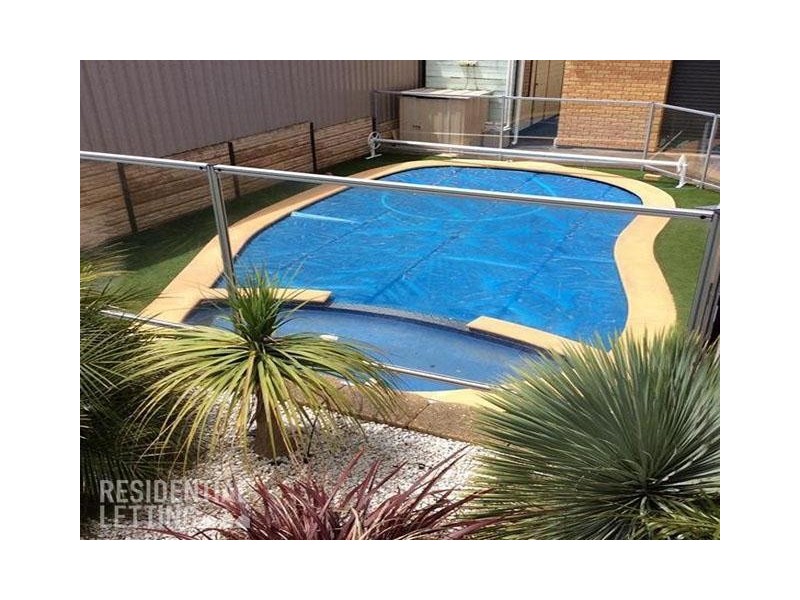 15 Freebairn Drive, Hallett Cove SA 5158