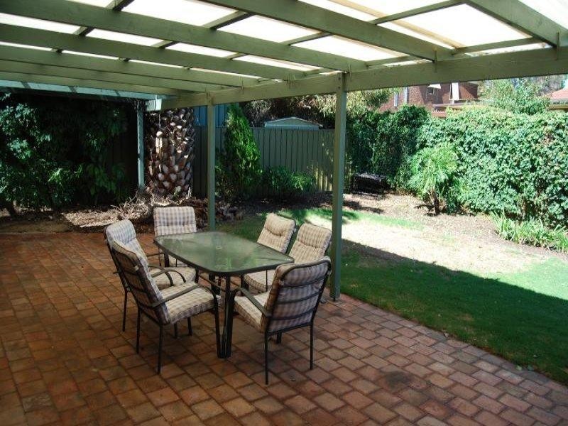 227 The Cove Road, Hallett Cove SA 5158