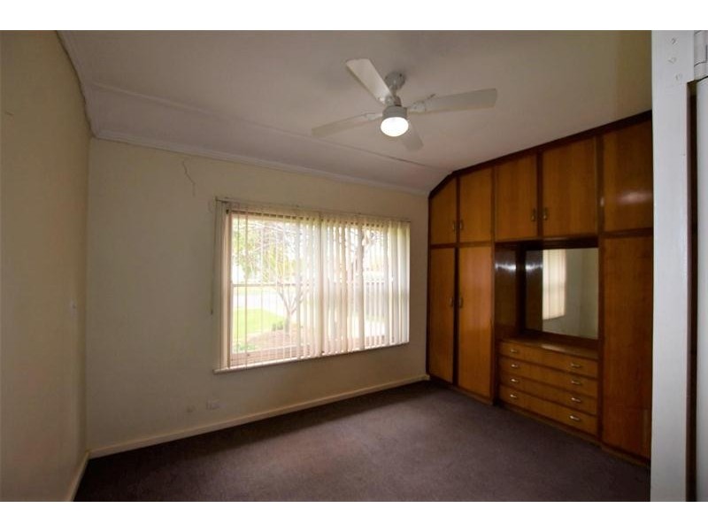 5 Jacaranda Grove, Oaklands Park SA 5046