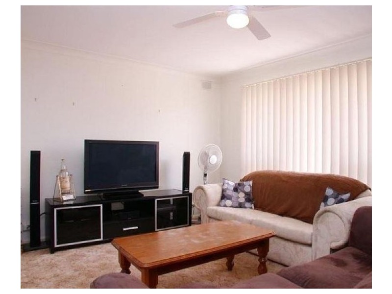 12 Graham Avenue, Hackham SA 5163