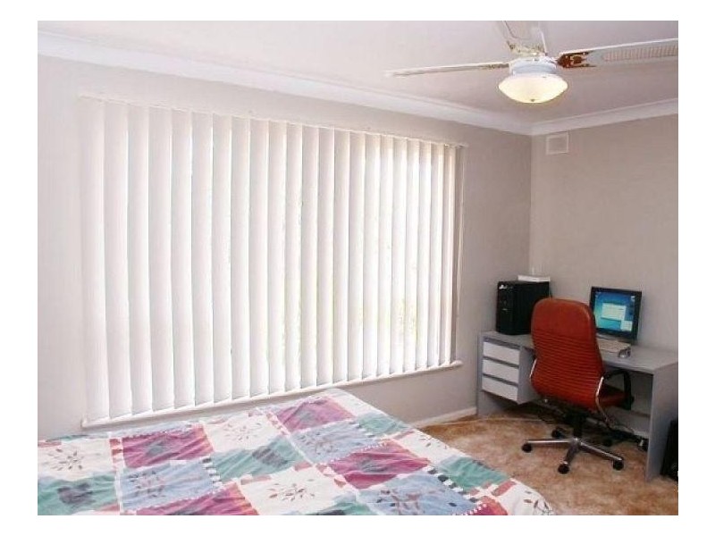 12 Graham Avenue, Hackham SA 5163