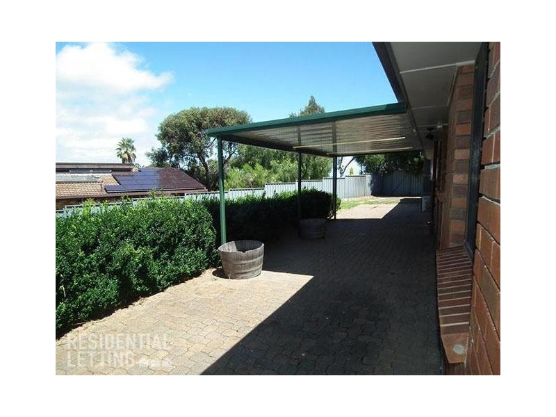 28 Lerunna Avenue, Hallett Cove SA 5158