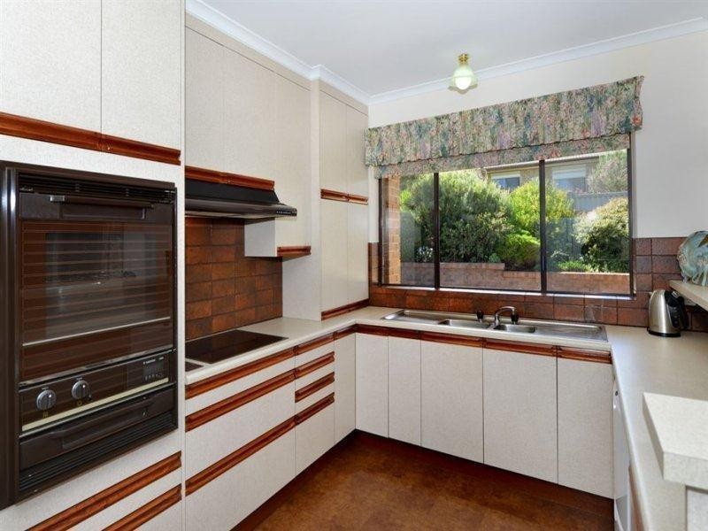 12 Fireball Avenue, Hallett Cove SA 5158