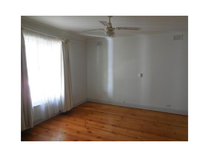 10 Paterson Drive, Hackham SA 5163