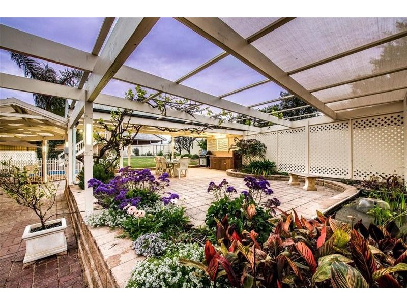 63 Teusner Drive, Morphett Vale SA 5162