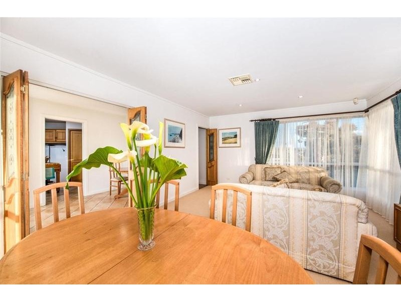 63 Teusner Drive, Morphett Vale SA 5162