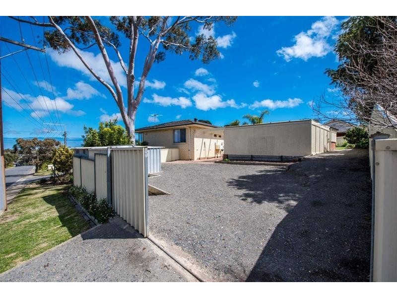 63 Teusner Drive, Morphett Vale SA 5162
