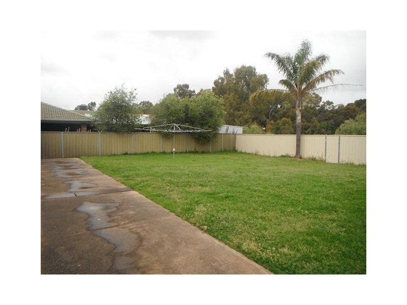 6 Dennis Street, Happy Valley SA 5159