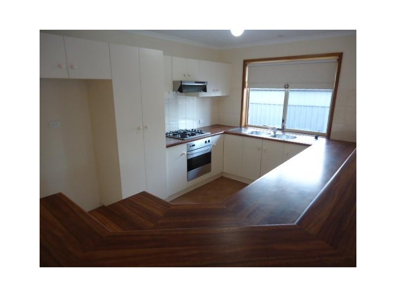 1 Nyrang Circuit, Woodcroft SA 5162