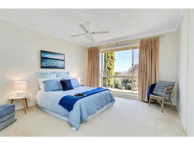 4A Beeches Close, Hallett Cove SA 5158