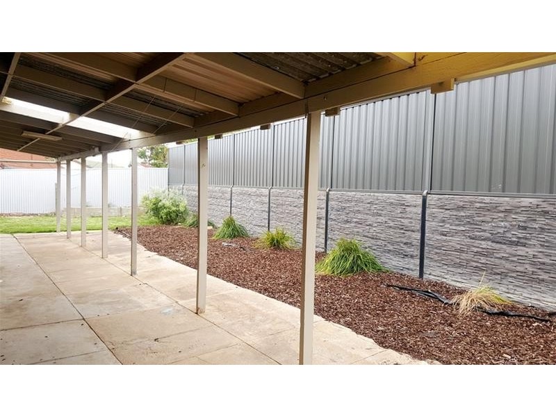 19 Tooma Street, O’sullivan Beach SA 5166