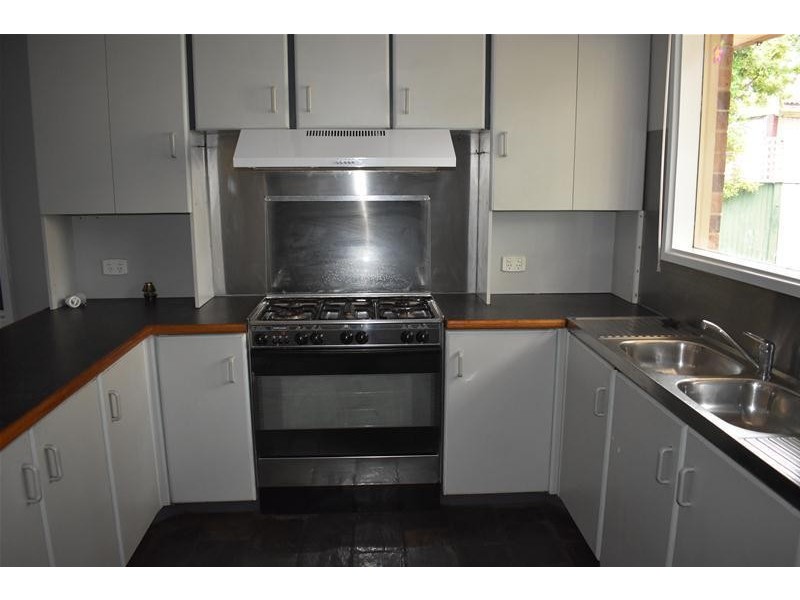 18 Parramatta Drive, Morphett Vale SA 5162