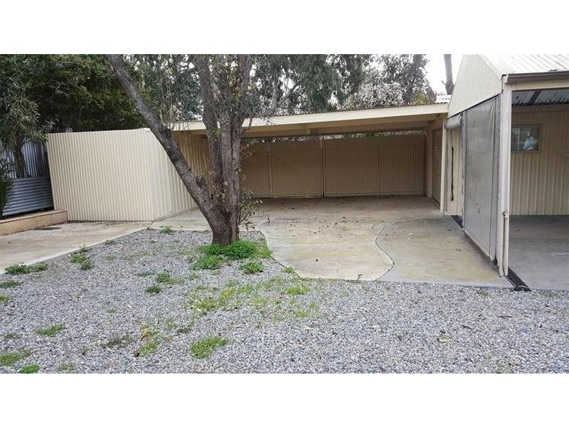 2 Klar Avenue, Darlington SA 5047