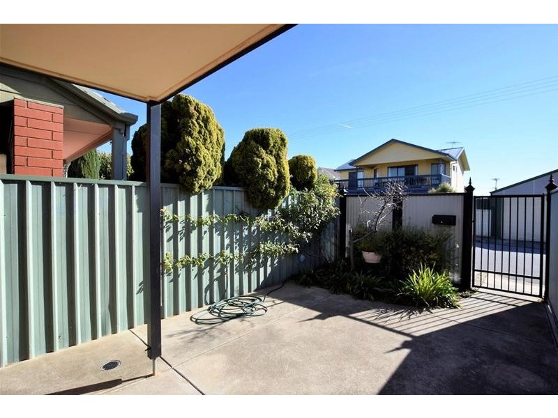 6 Ralphs Avenue, Port Noarlunga SA 5167