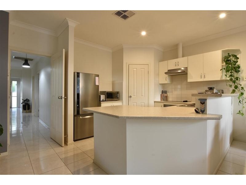 3 Kakadu Drive, Morphett Vale SA 5162