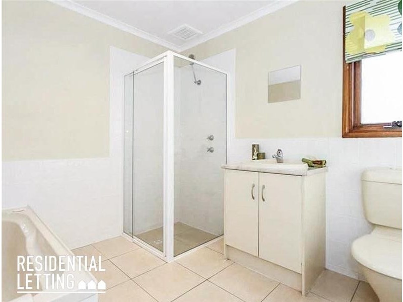 6 Simeon Crescent, Morphett Vale SA 5162