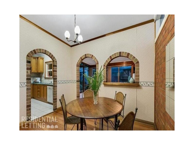 10 Raggatt Crescent, Mitchell Park SA 5043