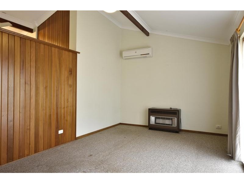 11 Braes Close, Happy Valley SA 5159