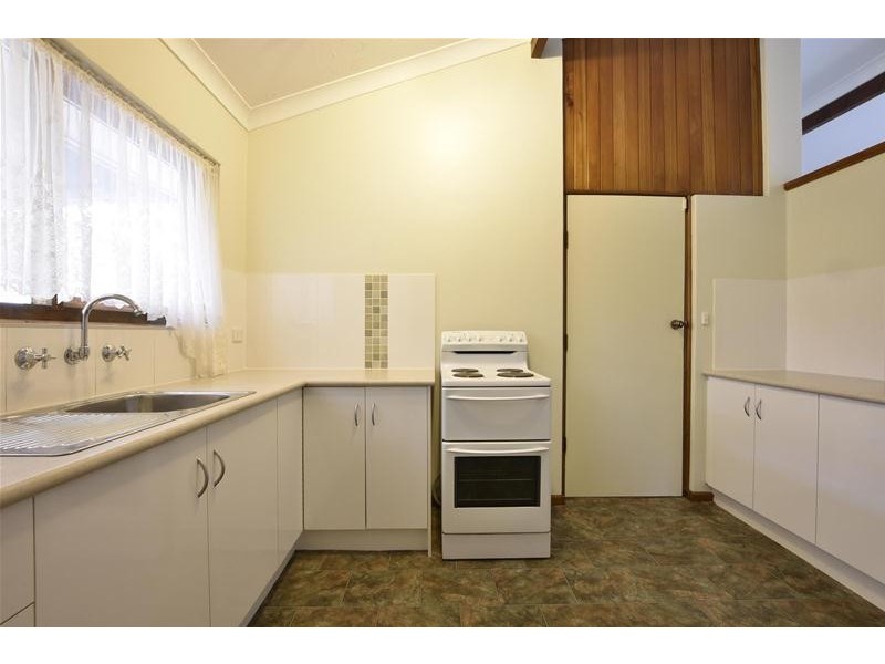 11 Braes Close, Happy Valley SA 5159