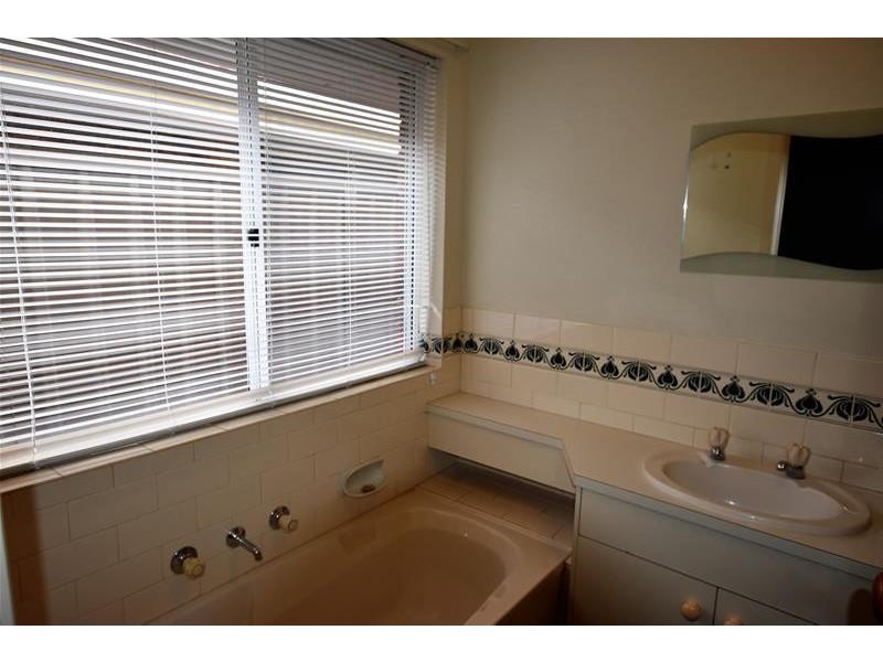 16 Avocet Street, Seaford Rise SA 5169