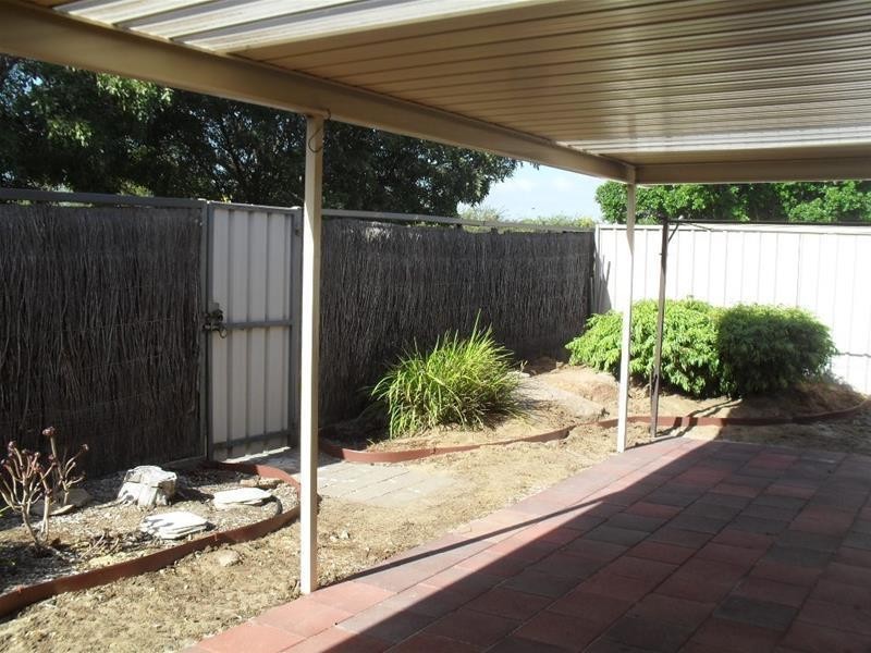 16 Avocet Street, Seaford Rise SA 5169